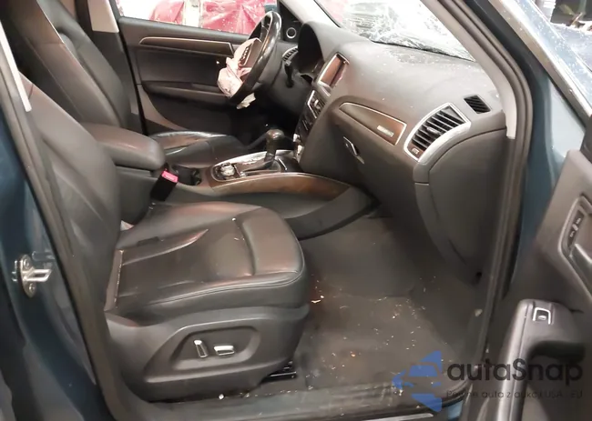 WA1L2AFP0HA044596: 43997728