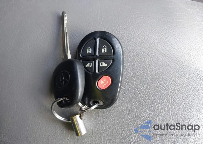 5TDKK4CC1AS329370: 43997733