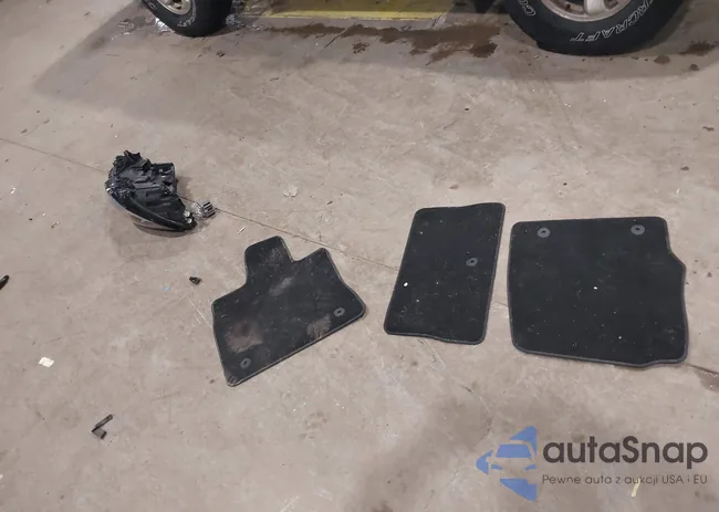 5LM5J7XC3LGL17027: 43997736