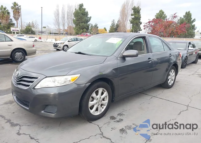 4T1BF3EK1BU755782: 43997763