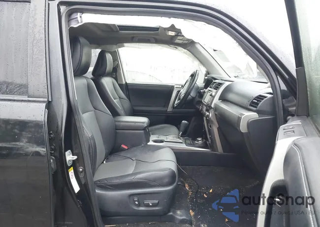 JTEBU5JR2J5585929: 43997775