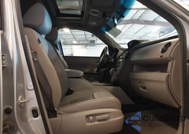 5FNYF4H58CB069257: 43997862