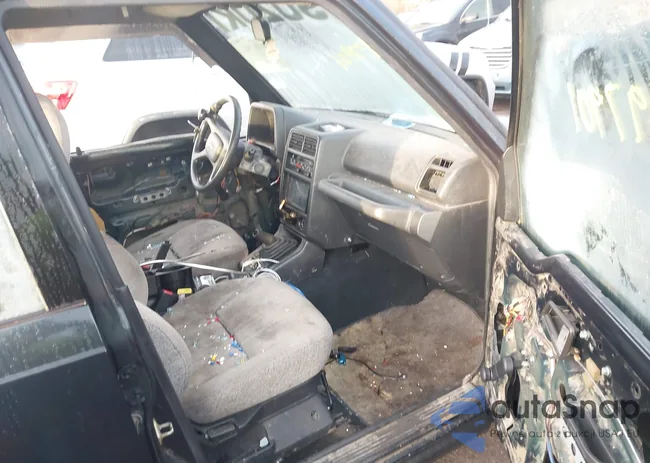 JS3TD02V9N4100755: 43997901