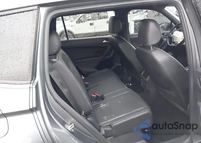 3VV3B7AX6LM133635: 43997966