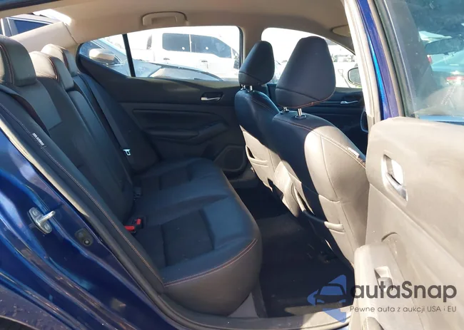 1N4BL4CV7LN305443: 43998079