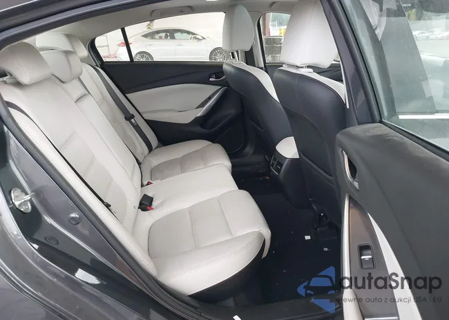 JM1GJ1W56G1430107: 43998092