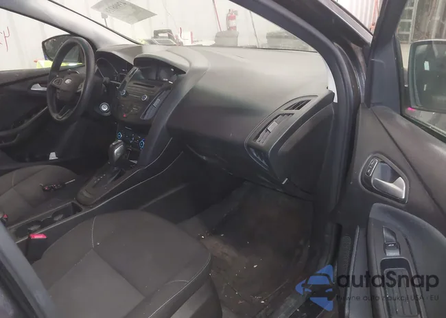 1FADP3F29FL276360: 43998138