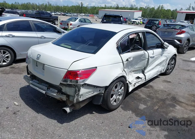 1HGCP2F45AA180393: 43998170