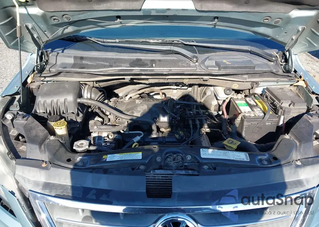 2V4RW3D19AR246102: 43998172