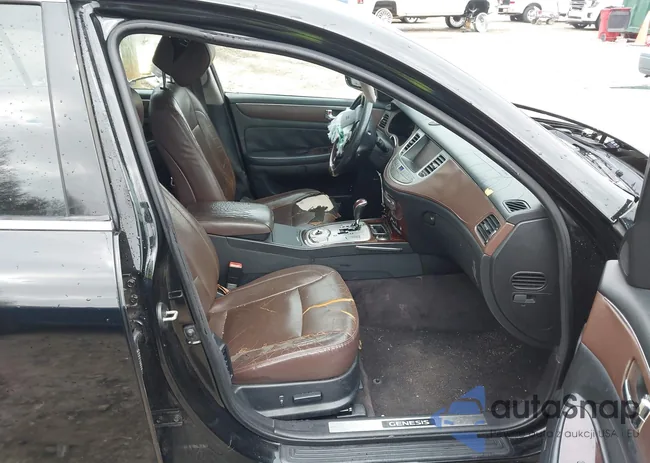 KMHGC4DF6BU132571: 43998187