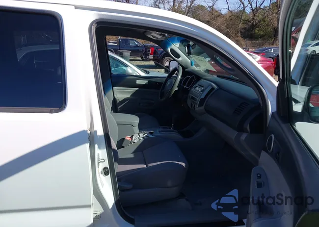 3TMJU4GN1BM114669: 43998231