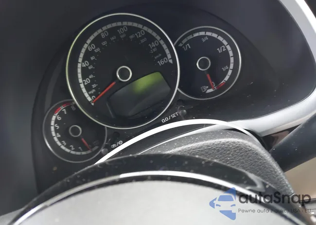 3VW5P7ATXEM802124: 43998247