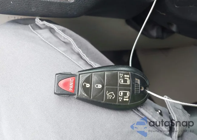 2C4RC1BG0DR821707: 43997286