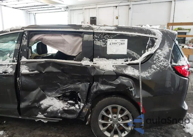 2C4RC3BG6PR593227: 43997289