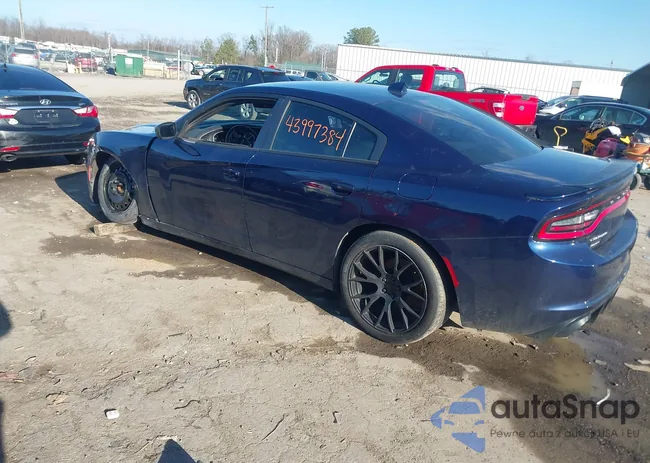 2C3CDXHGXFH722015: 43997384