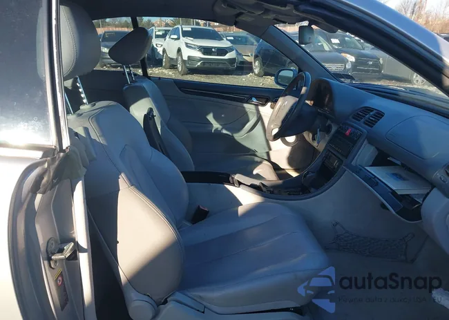 WDBLK70G81T082555: 43997422