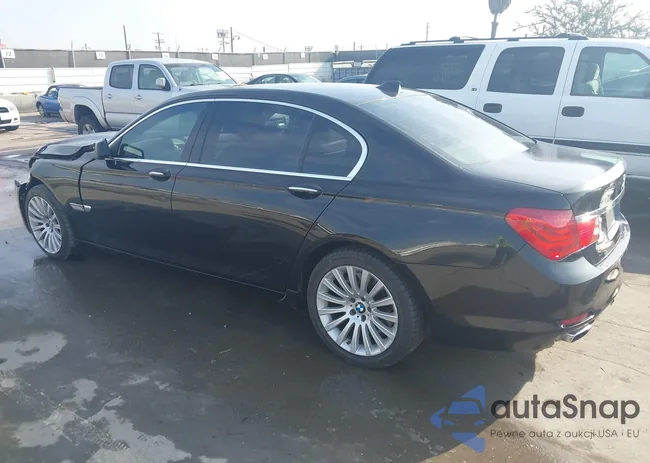 WBAKB8C54CC962925: 43997470