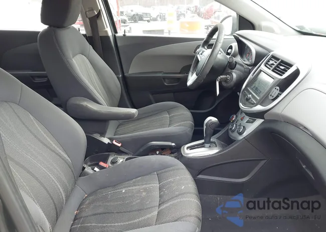 1G1JD5SH3H4138735: 43997476