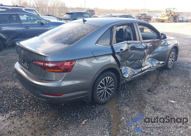 3VWCB7BU2KM236565: 43997523