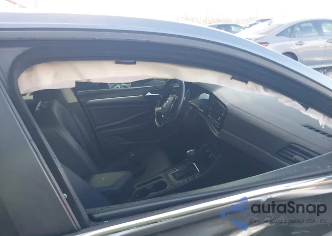 3VWCB7BU2KM236565: 43997523