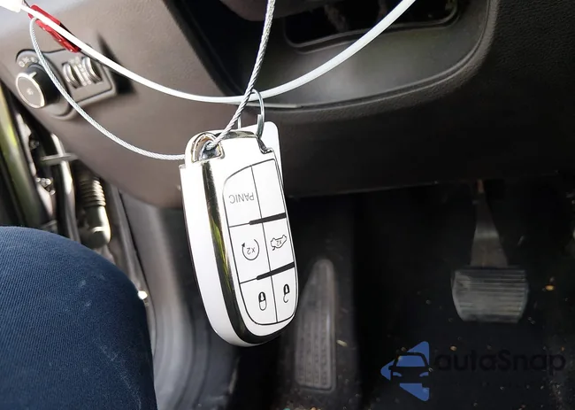 3C4NJDCB3NT161024: 43997564