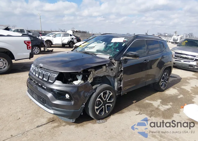 3C4NJDCB3NT161024: 43997564