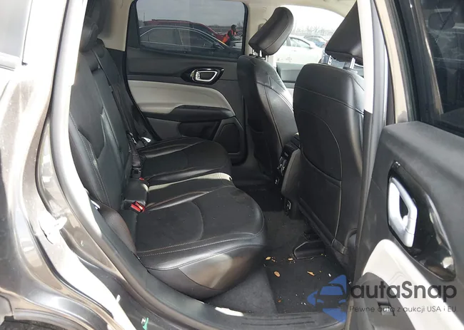 3C4NJDCB3NT161024: 43997564