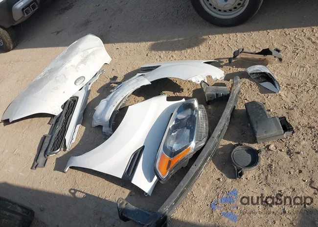 KNDJT2A67D7575235: 43997635