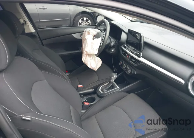 3KPF24AD6PE626439: 43998686