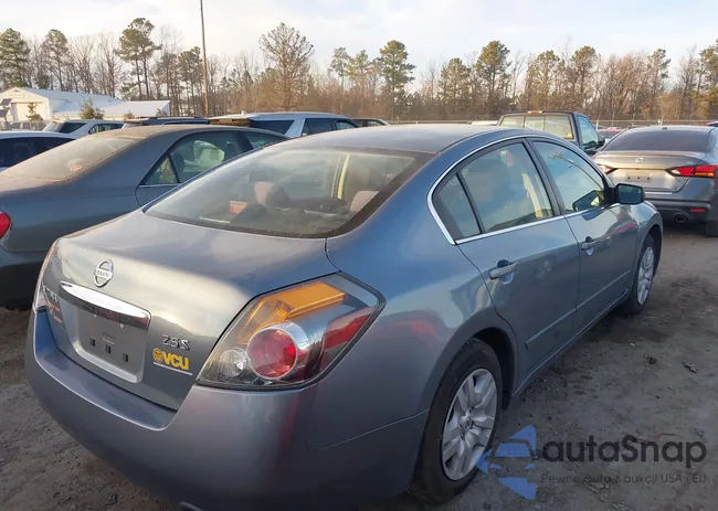 1N4AL2AP5CC241645: 43998822