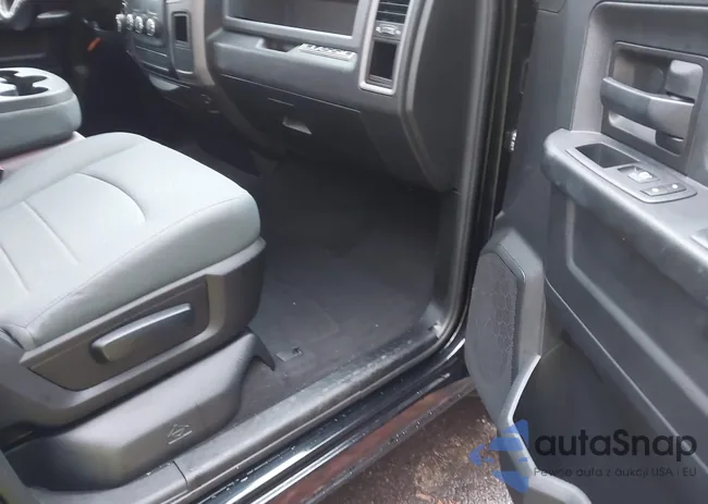 1C6RR7FT4KS747364: 43998843