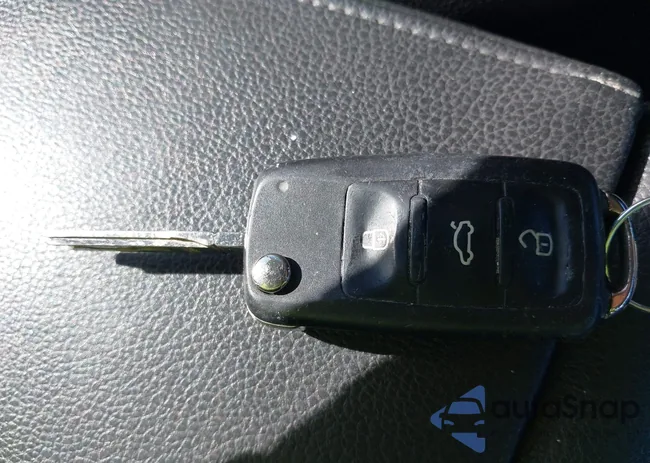 3VWLL7AJ0DM224678: 43998933