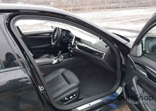 WBAJB9C51KB287542: 43998995