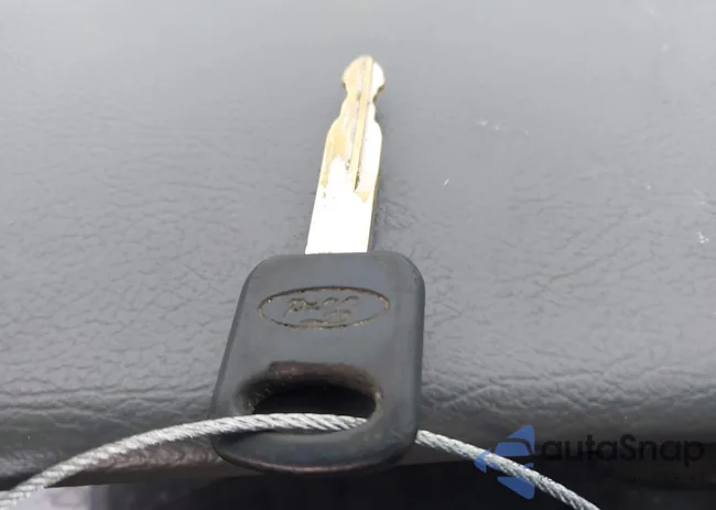 1FDSS31L28DA71925: 43999194