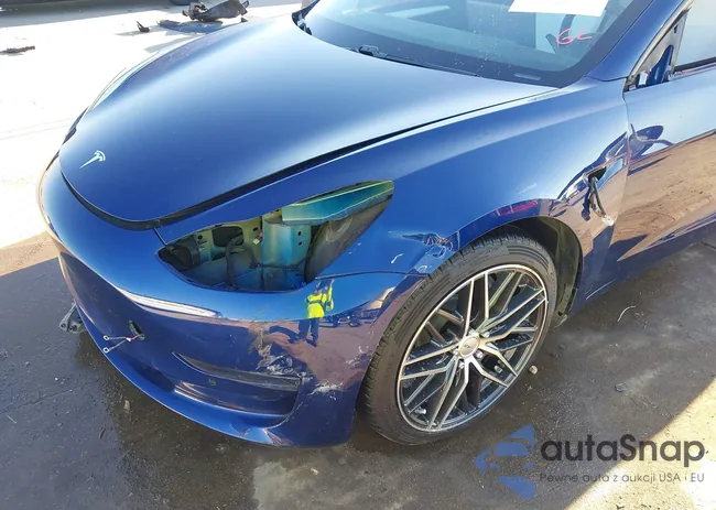 5YJ3E1EB0MF975426: 43998340