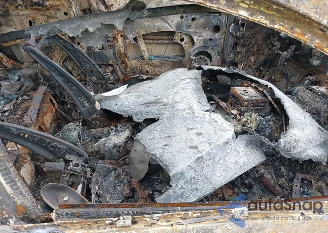 WDDDJ72X89A143373: 43998468