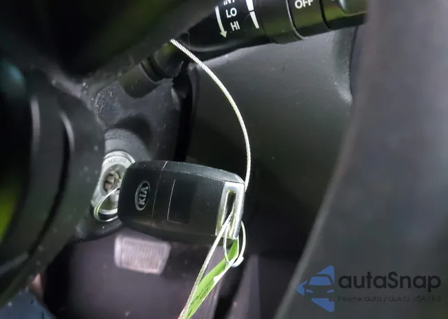 KNDJN2A2XG7849622: 43998503