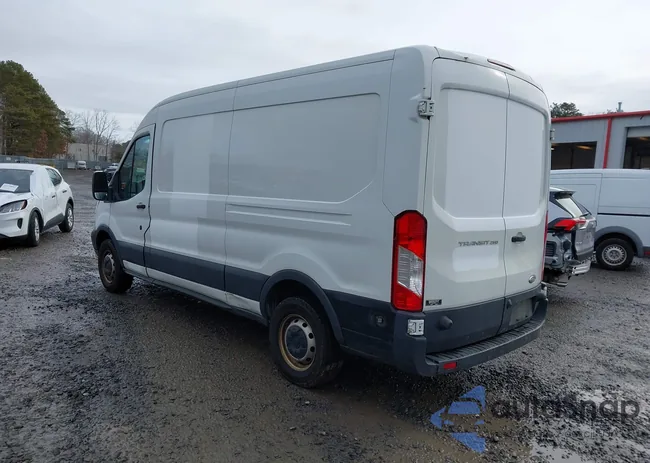 1FTNR2CM5FKA65171: 43999663