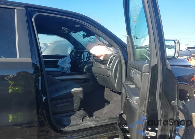 1C6SRFFP6SN518391: 43999725