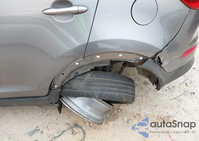 KNDPB3AC7F7760509: 43999765