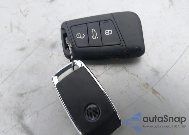 1V2LR2CA8KC578009: 43999811