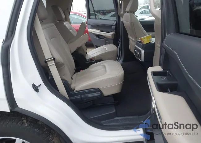 1FMJU1K88REA45765: 43999877