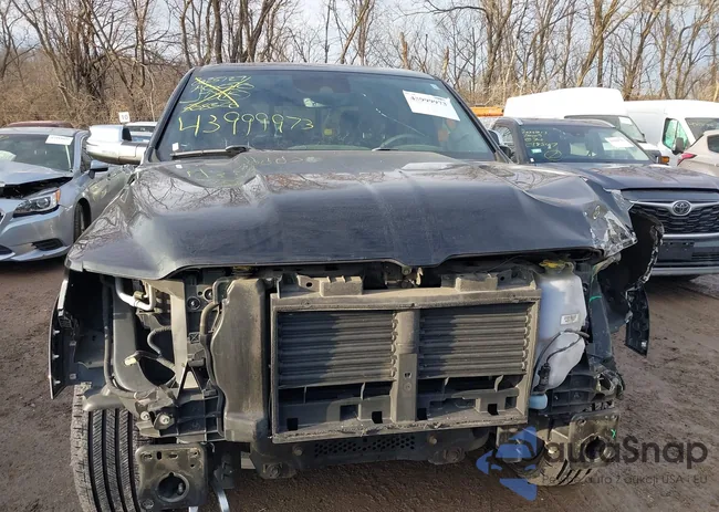 1C6SRFHT8KN508326: 43999973