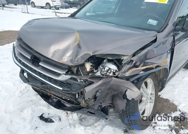 5J6RE4H58BL060586: 44000008