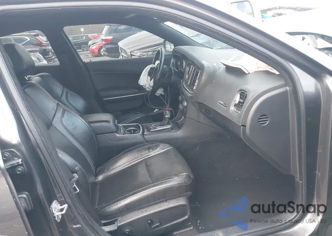 2C3CDXBG9LH207379: 44000074