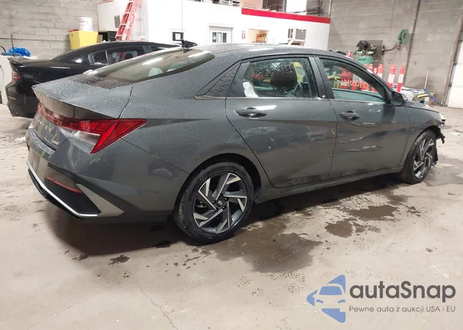 KMHLP4DGXSU056090: 44000142