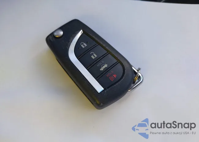 4T1G11AK3NU645755: 44000158