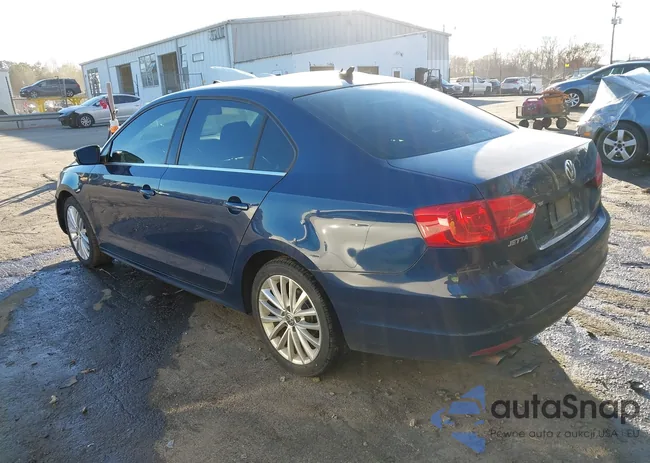 3VW3L7AJ2DM270125: 44000215