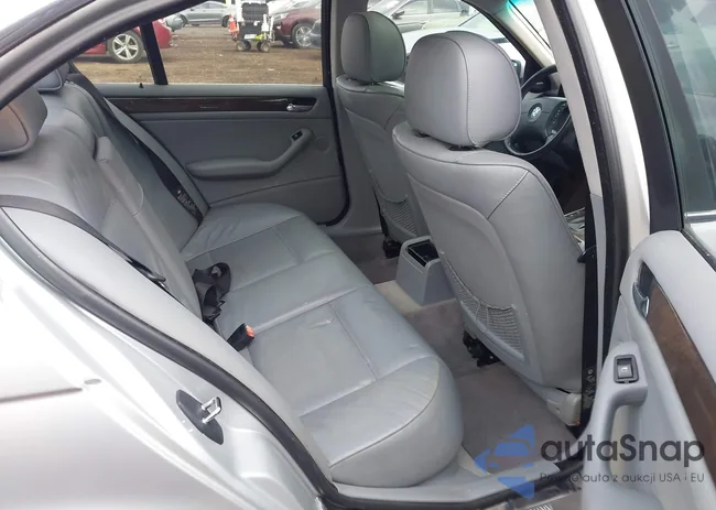 WBAEV53452KM16357: 43999269