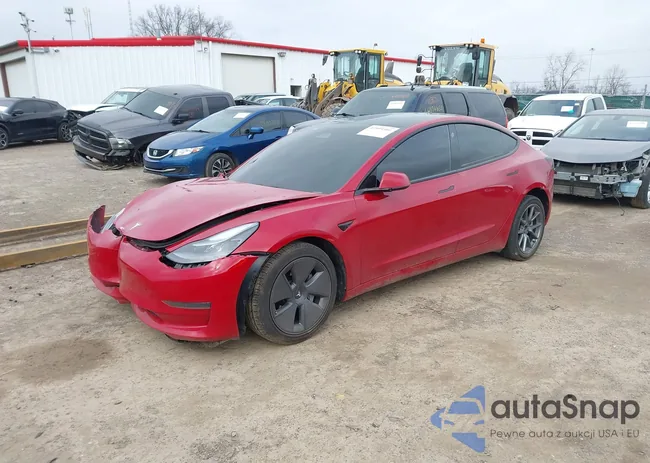 5YJ3E1EA3NF255045: 43999301